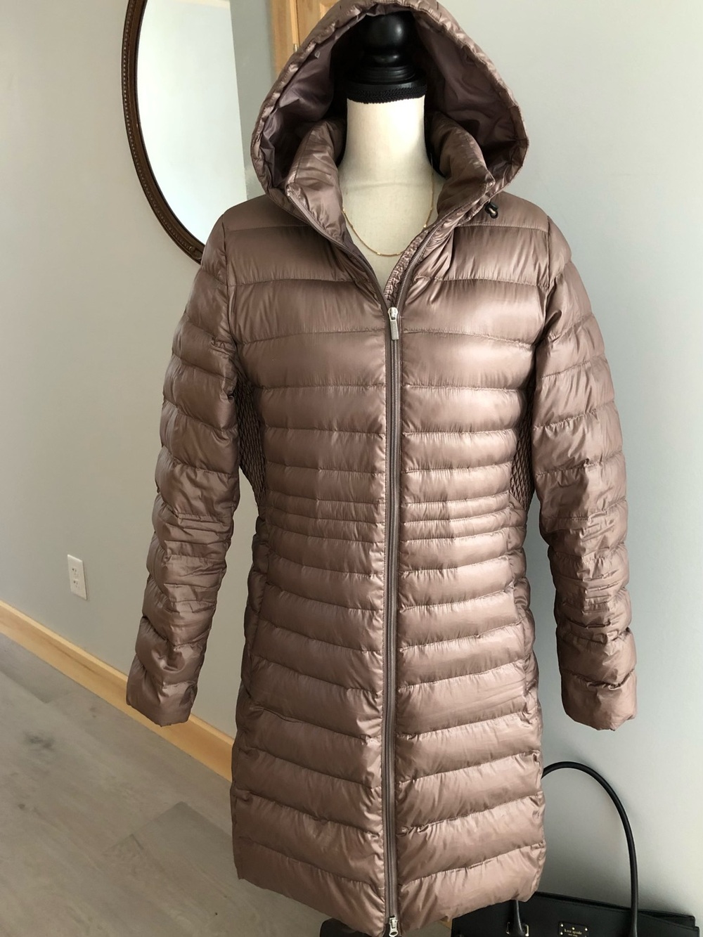 Land’s End Mocha Brown Hooded Down Coat Size Large